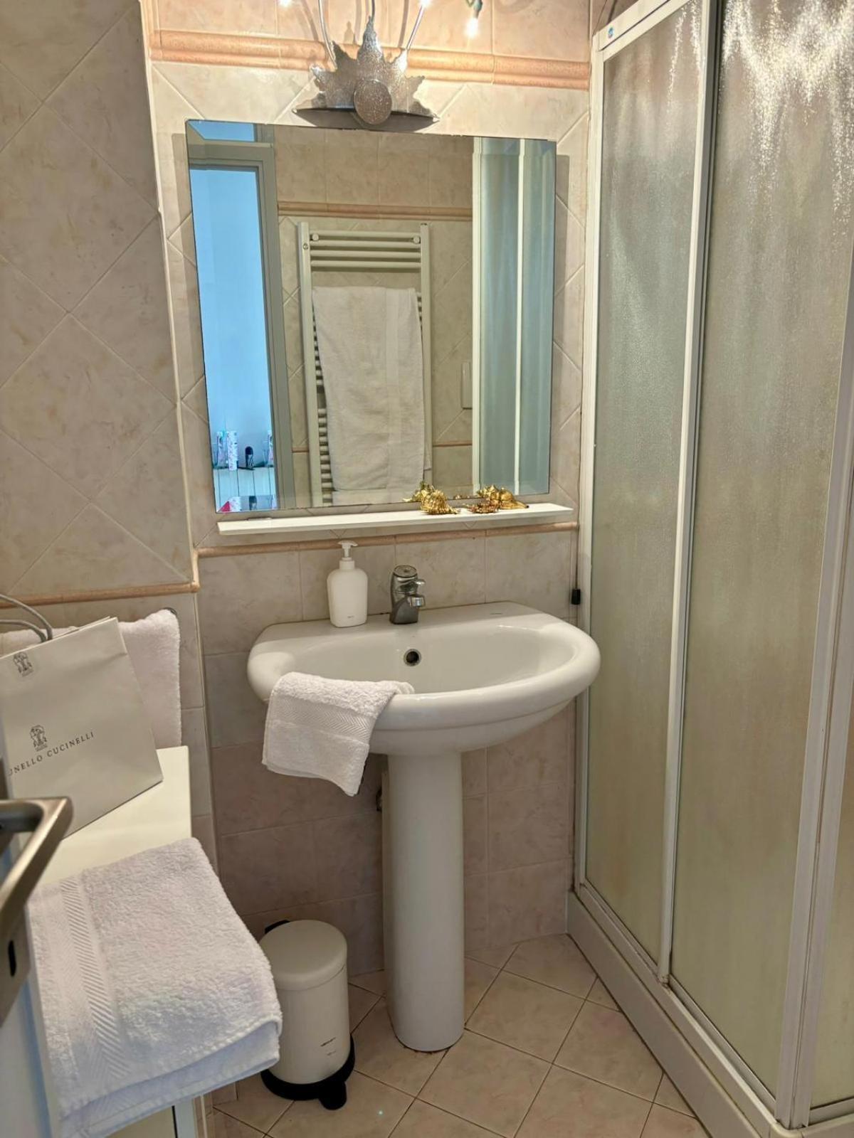 Sole E Mare - Viareggio Apartment ภายนอก รูปภาพ